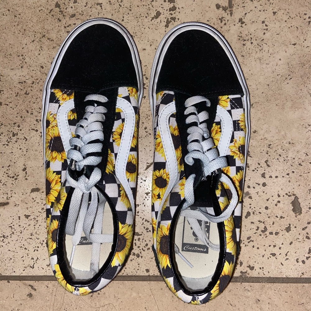 Sunflower vans